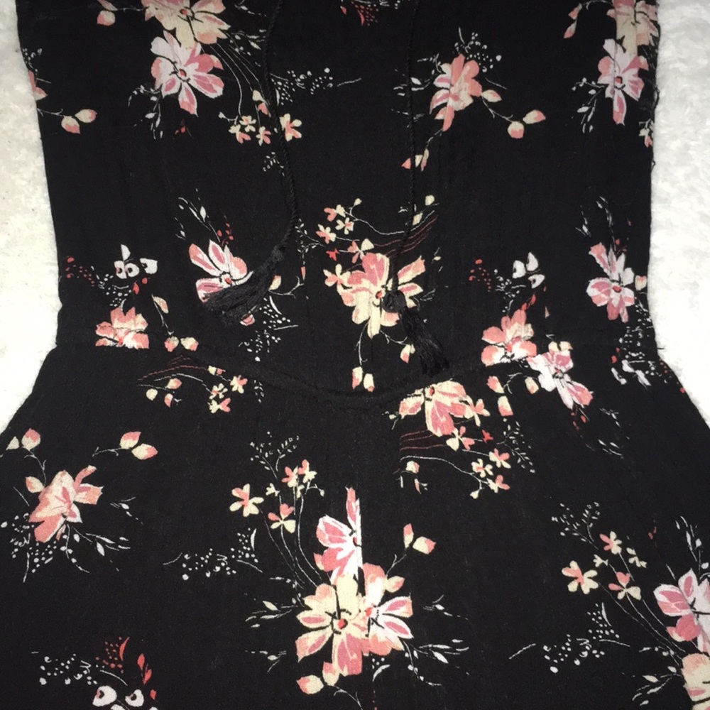 Romper - Picture 3 of 4